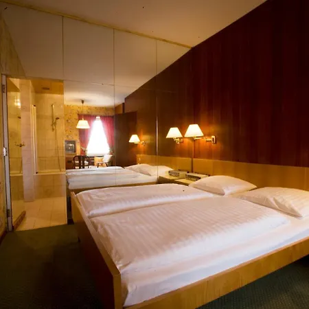 Hohenstauffen 3*