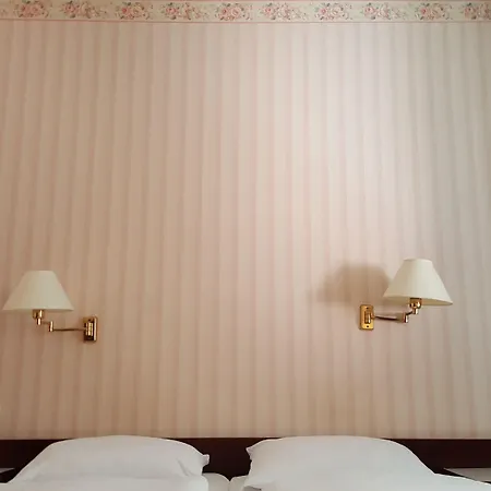 Hohenstauffen 3*