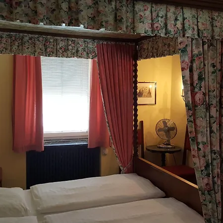 Hohenstauffen 3*