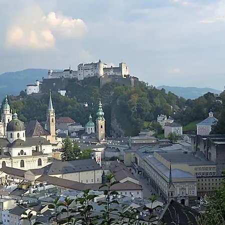 Hohenstauffen Hotel 3*