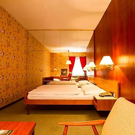 Hohenstauffen Hotel 3*