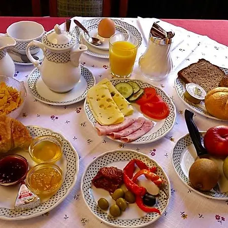 Hohenstauffen Hotel