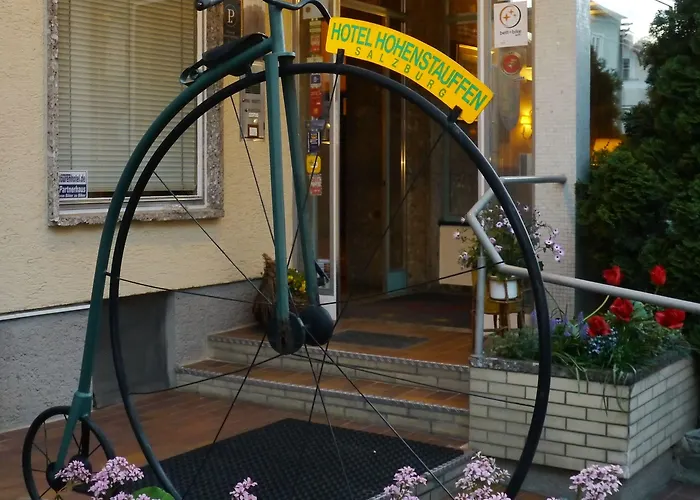 ホテル ホーエンシュタウフェン 3*
