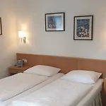 ホーエンシュタウフェン 3*