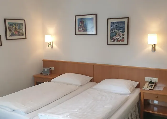 호헨스타우펜 3*