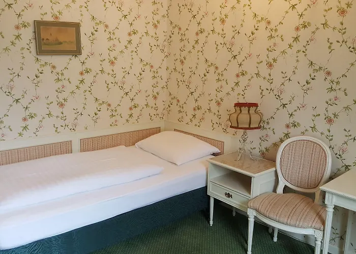 호헨스타우펜 3*