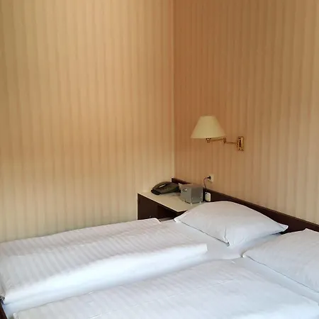 Hotel Hohenstauffen 3*